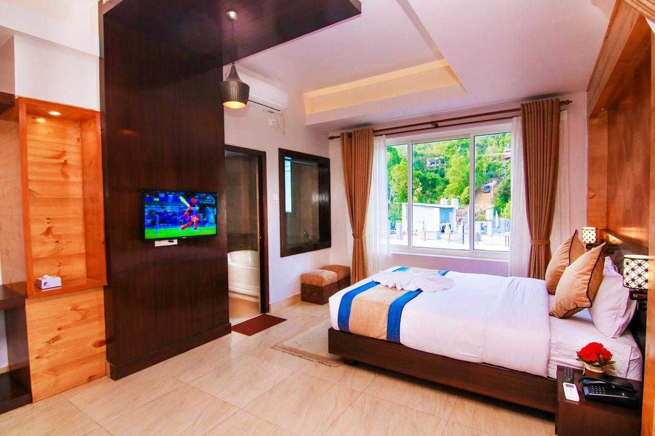Hotel Lake Paradise Pokhara Exterior foto
