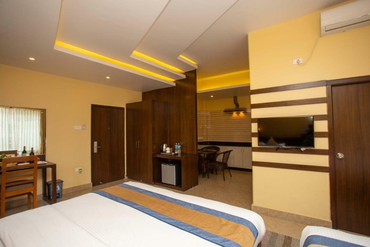 Hotel Lake Paradise Pokhara Exterior foto
