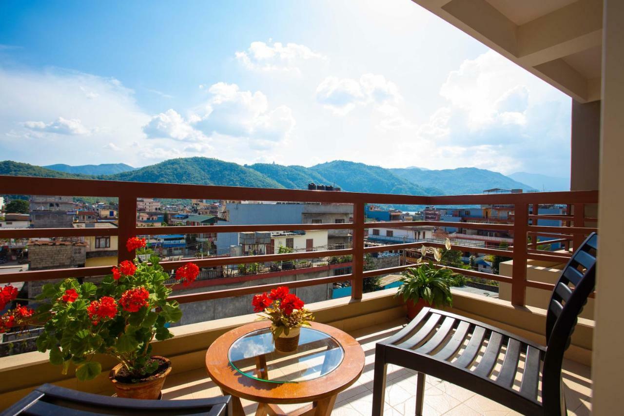 Hotel Lake Paradise Pokhara Exterior foto