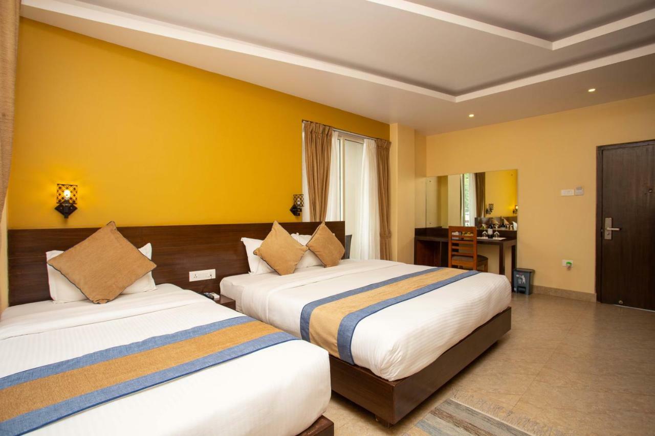 Hotel Lake Paradise Pokhara Exterior foto