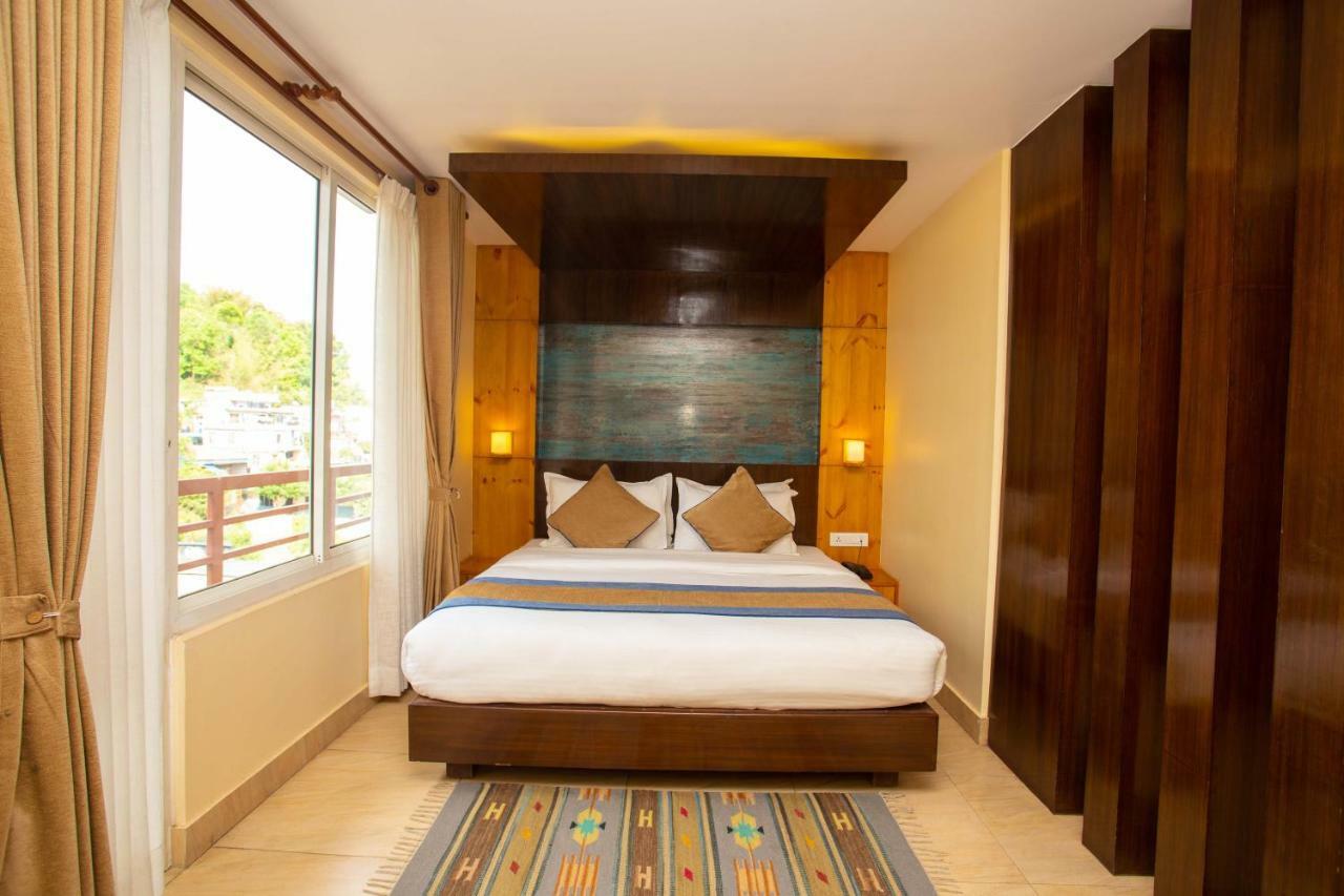 Hotel Lake Paradise Pokhara Exterior foto