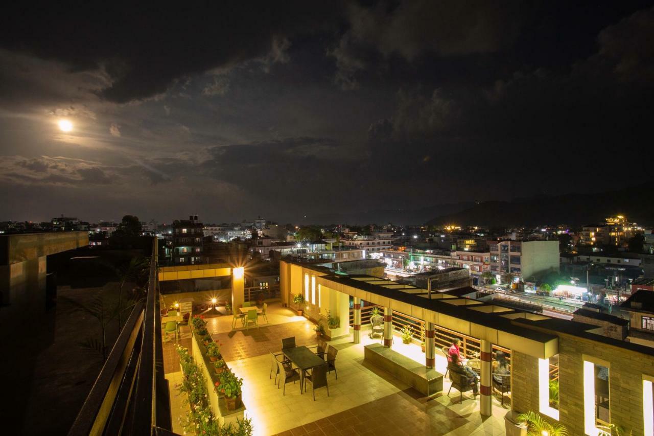 Hotel Lake Paradise Pokhara Exterior foto