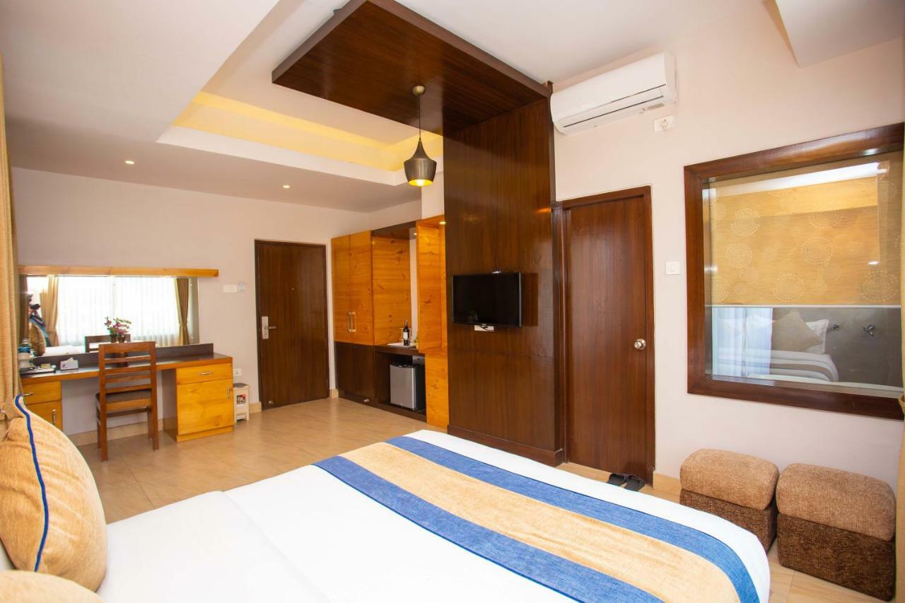 Hotel Lake Paradise Pokhara Exterior foto