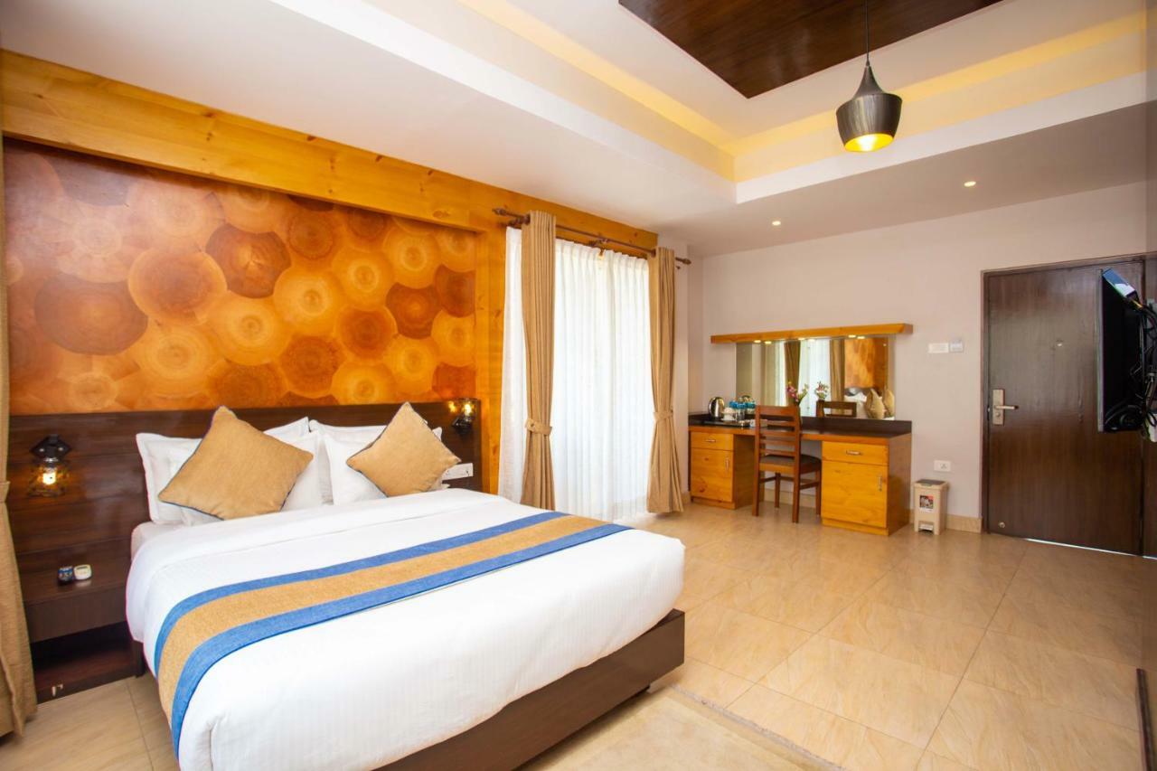 Hotel Lake Paradise Pokhara Exterior foto